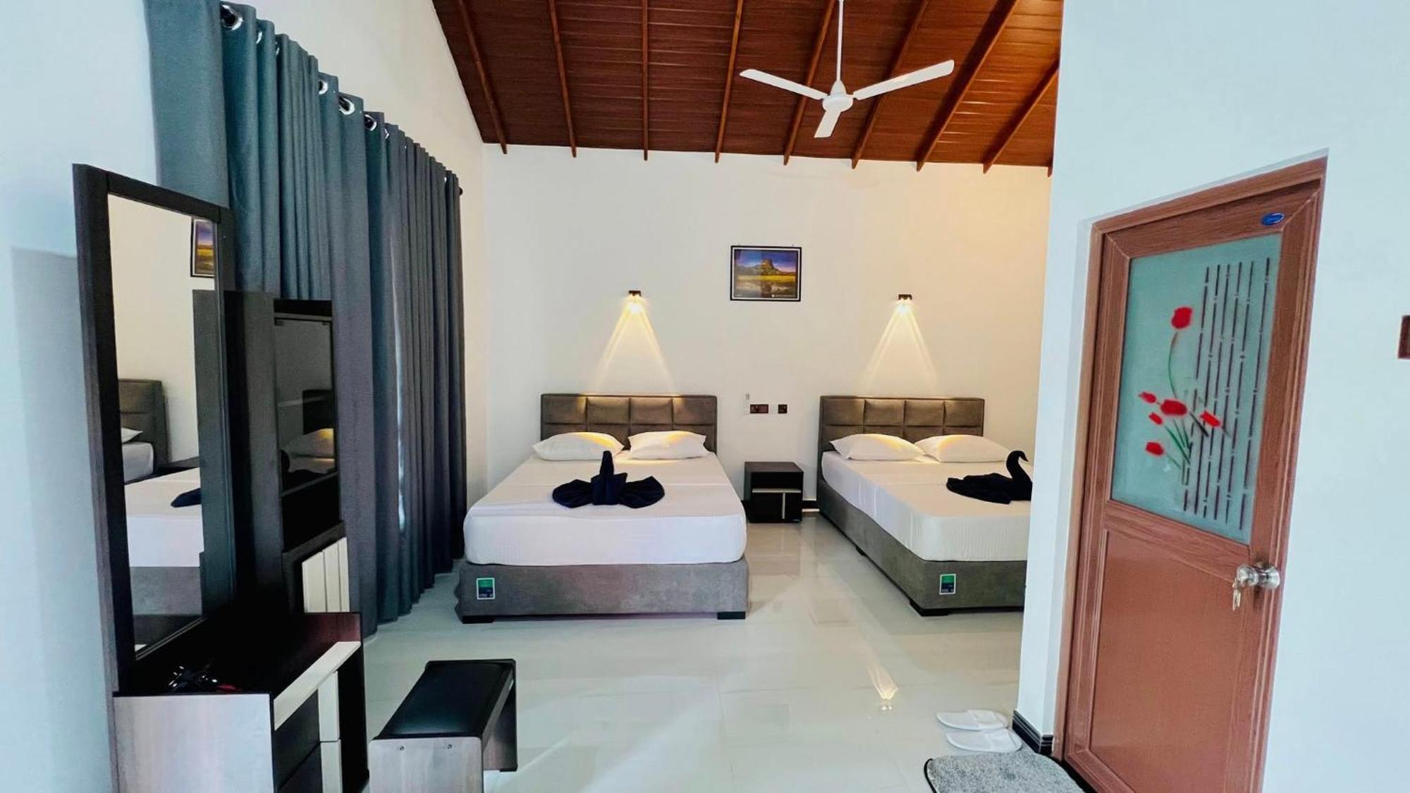 Sigiriya Sun Shine Villa מראה חיצוני תמונה